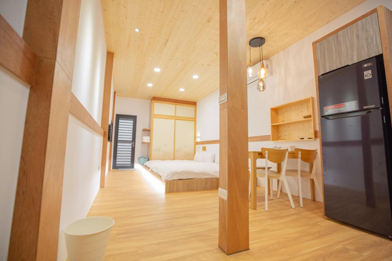 Lost Circle Homestay Tainan Exterior foto